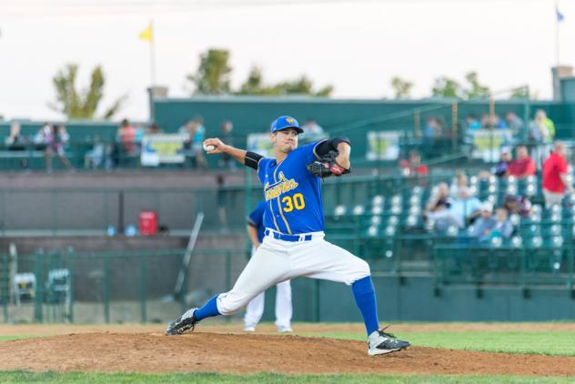 Canaries Earn 2-1 Win Behind Thompson's Complete Game Victory