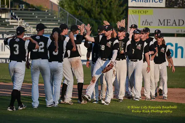 Two-Out Rally, Solid Pitching Leads to Series Sweep and 11th Straight Win
