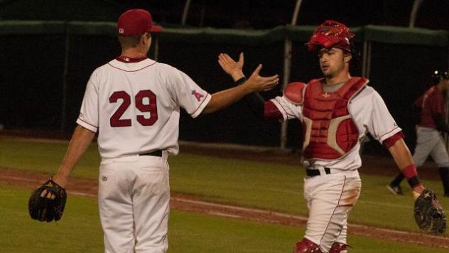 Owlz Stay Hot in Opener with Rockies