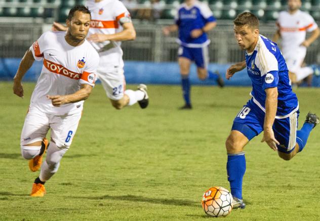 Independence Clinch Playoff Berth with 3-2 Victory over Cincinnati