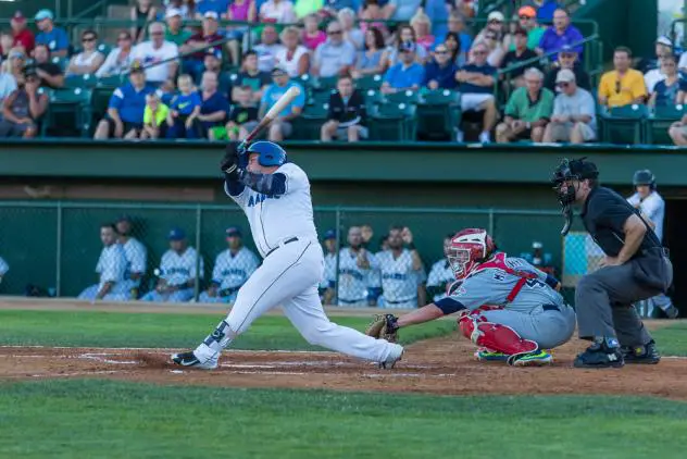 Canaries Wrap up Home Schedule with 9-4 Win over the RailCats