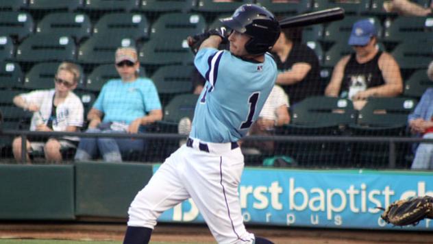 Hounds Slam Hooks in 9th, Take Game 3