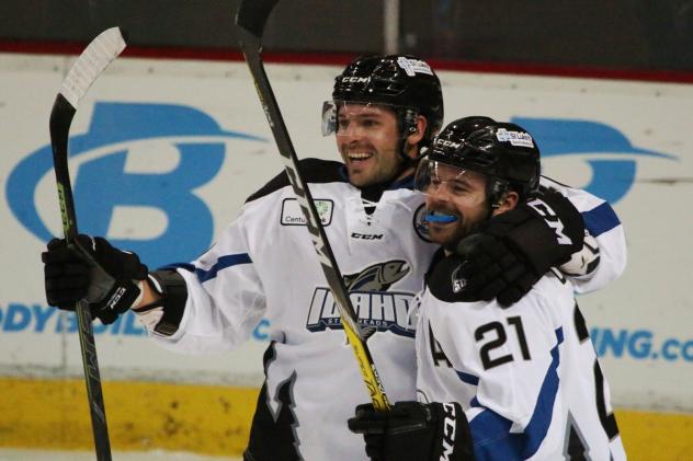 Steelheads Top Grizzlies with Big Third Period
