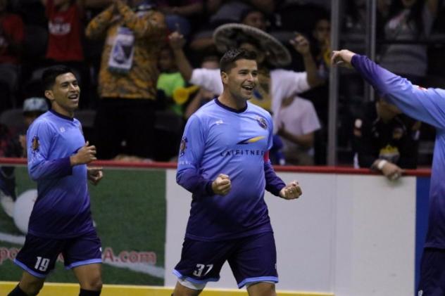 San Diego Sockers Steamroll Express in 2016 Home Opener