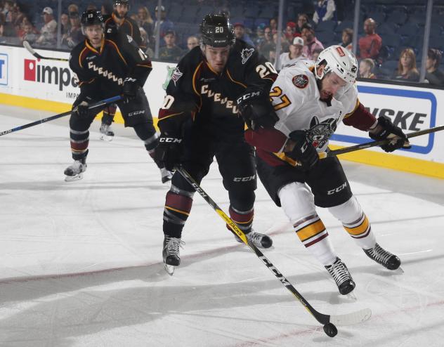 Monsters Fall to Wolves, 4-2