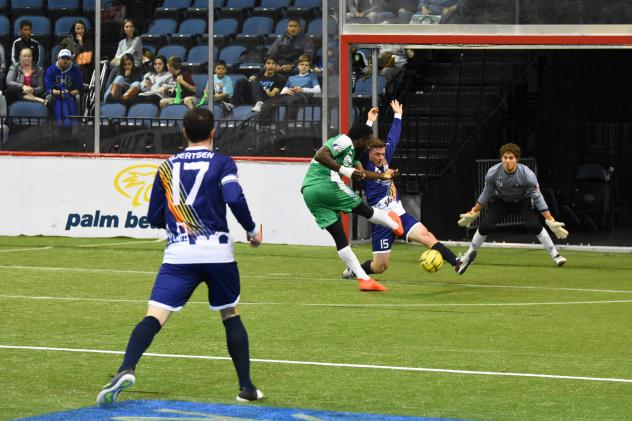 Stars Collect 6-5 Shootout Win over Sidekicks