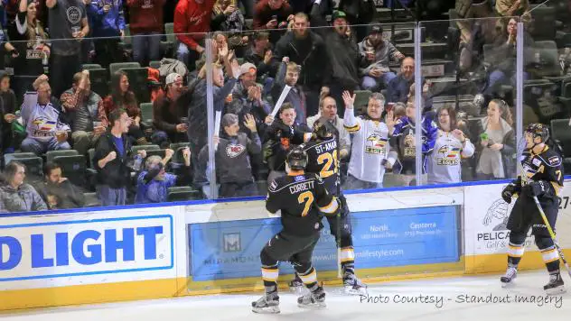 Colorado Uses Record First Period to Demolish Thunder 9-4