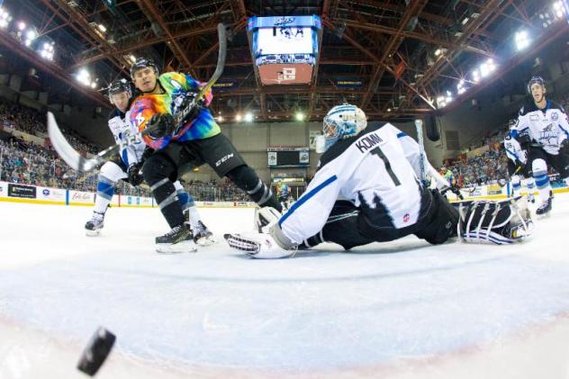 Aces Sweep Idaho with 3-2 OT Win Saturday