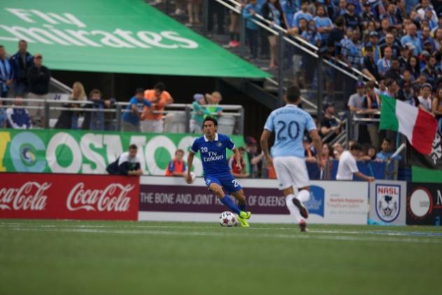 Cosmos Re-Sign Midfielder Walter Restrepo