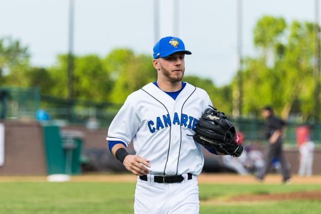Canaries Bring Back All-Star Shortstop Blake Schmit
