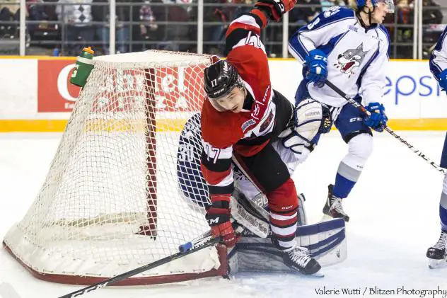 Flurry of Third Period Goals Puts Wolves Past 67's