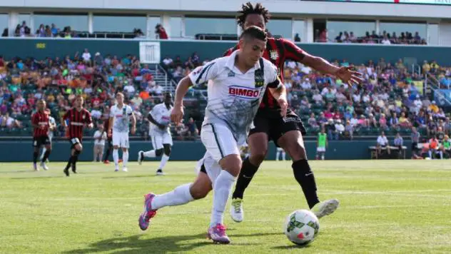 Jonny Mendoza Signs with Harrisburg City Islanders
