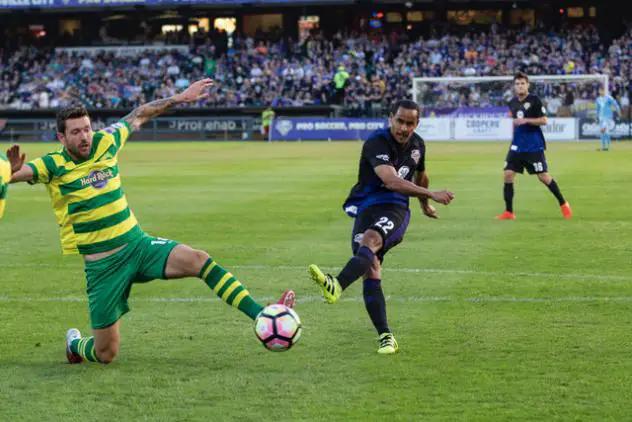 NEWS: LouCity Midfielder Davis IV Named to USL Team of the Week