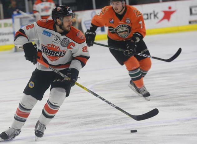 Komets Punch Ticket to Central Division Finals