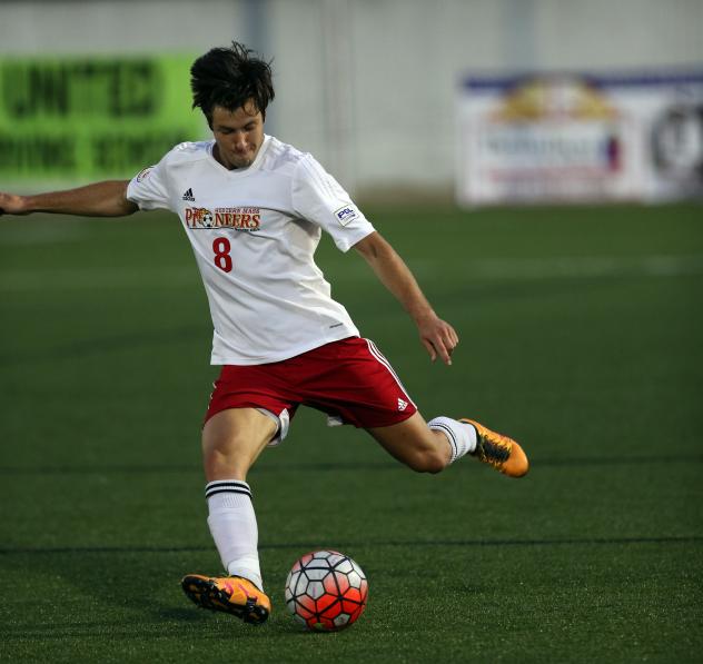 Pioneers Win 2, Host GPS