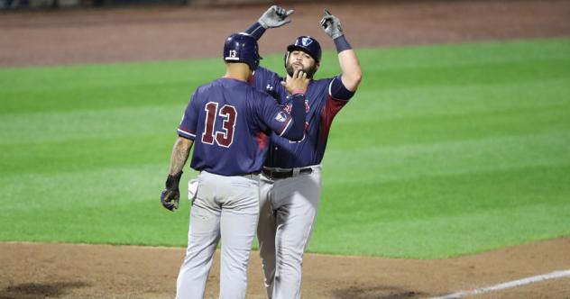 Somerset Records 17 Hits in 10-3 Win over Southern Maryland