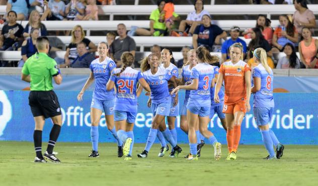 Chicago Clinches Playoffs After 3-2 Victory in Houston