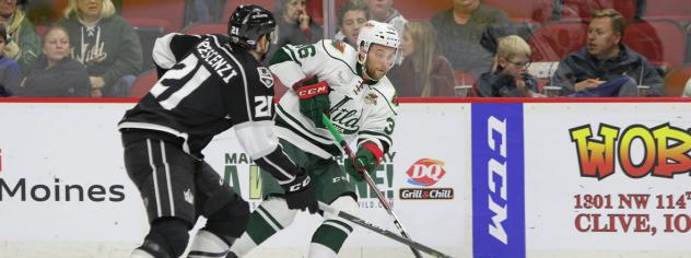 Svedberg, Wild Garner First Win with 3-0 Shutout of Reign