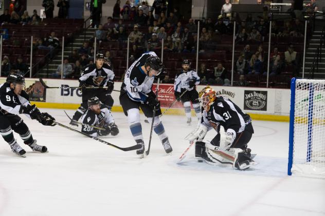 Grizzlies Top Steelheads in Overtime