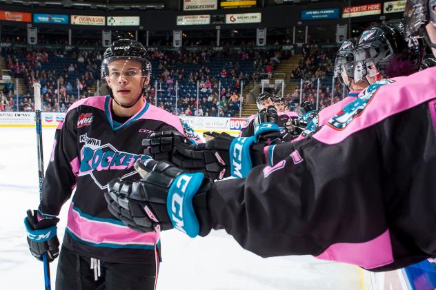 The Kelowna Rockets defeated the Portland Winterhawks 7-2