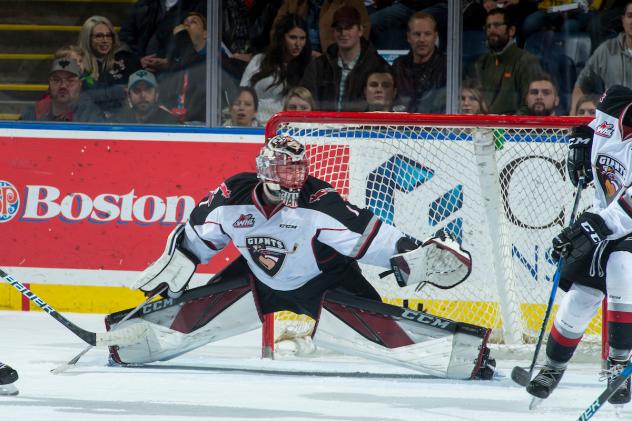 Giants Earn Another Road Point in a 5-4 OT Loss in Kelowna