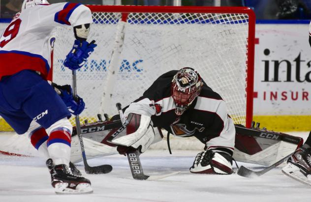 Giants Hold off Oil Kings with An 8-7 Victory Sunday at Home