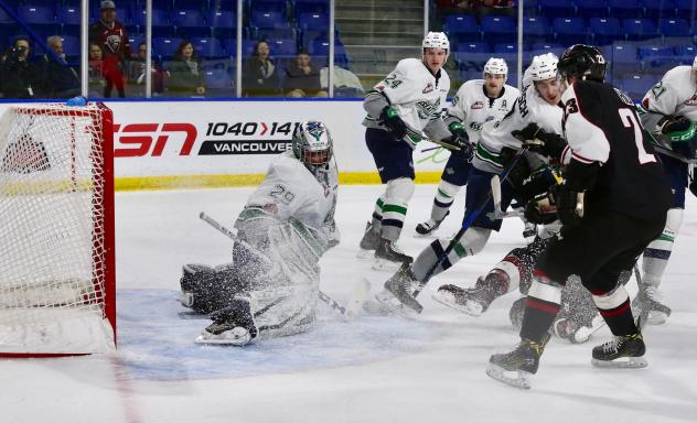 Giants Stun the T-Birds