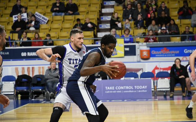Hurricanes Bounce Back with Big Win on Road