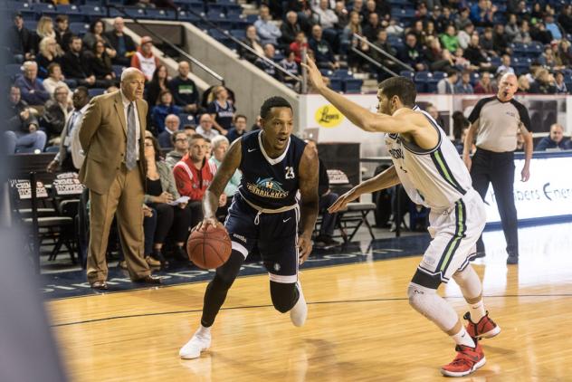 Hurricanes Fall to River Lions on the Road