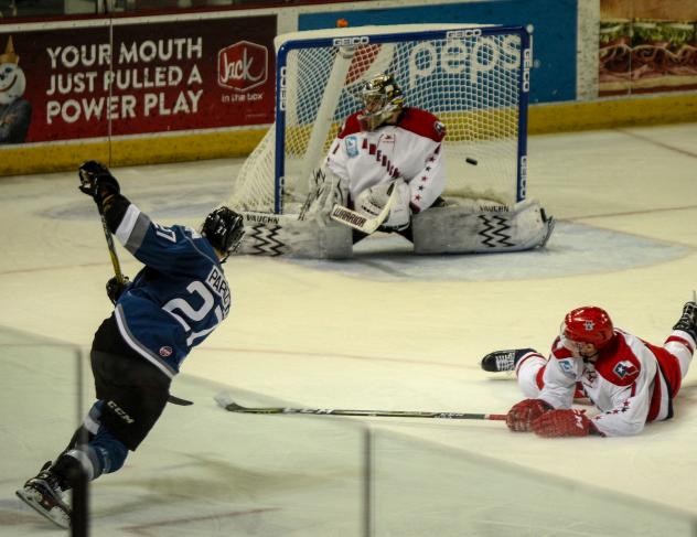 Faragher, Steelheads Shut Down Americans