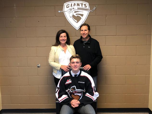 Giants Sign Defenceman Joel Sexsmith