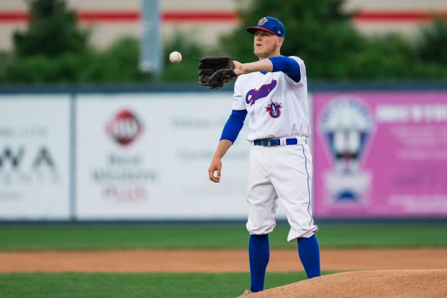 Ottawa Champions RHP Steve Borkowski