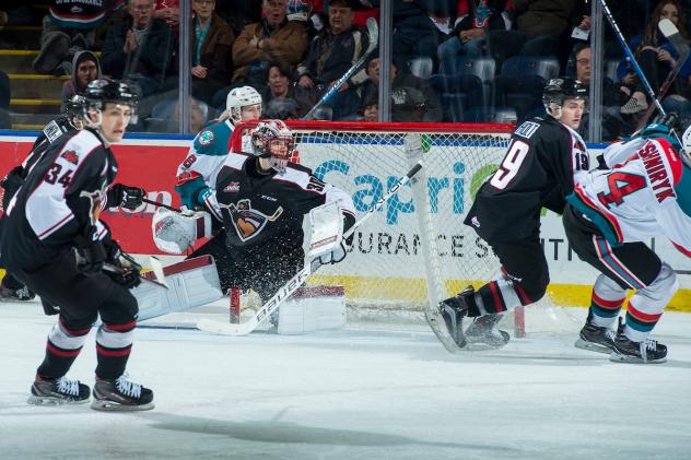 Vancouver Giants Goaltender David Tendeck vs. the Kelowna Rockets
