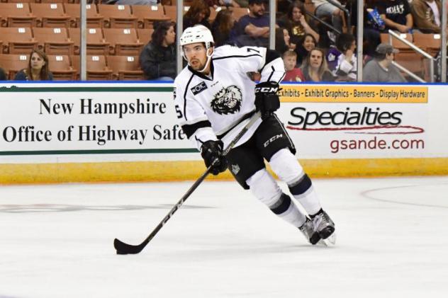 Forward Sam Kurker with the Manchester Monarchs
