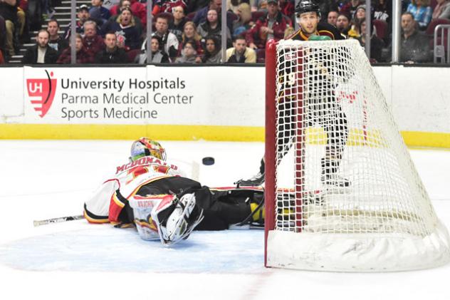 Cleveland Monsters take a shot at the Stockton Heat goal