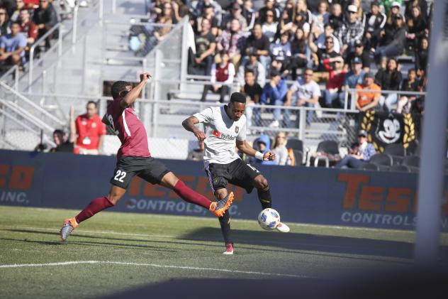 Sacramento Republic FC vies with Los Angeles FC