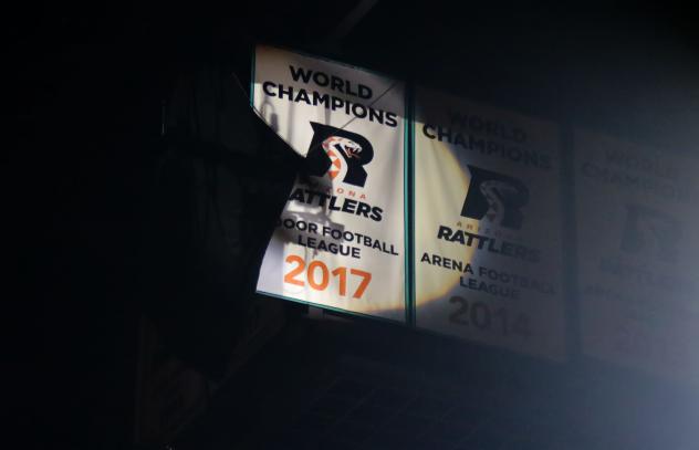 Arizona Rattlers unveil 2017 Indoor Football League championship banner