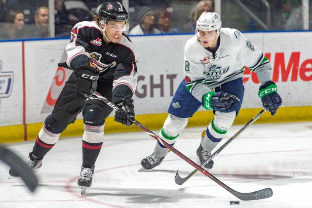 Vancouver Giants battle the Seattle Thunderbirds