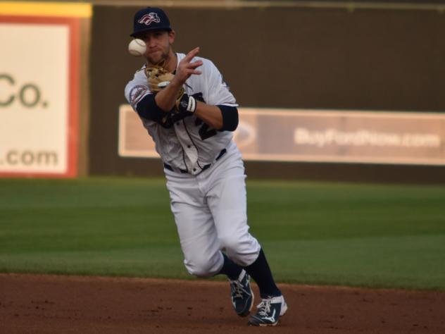 Somerset Patriots Infielder Scott Kelly