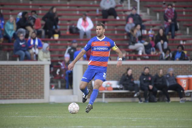 FC Cincinnati Defender Dekel Keinan looks upfield