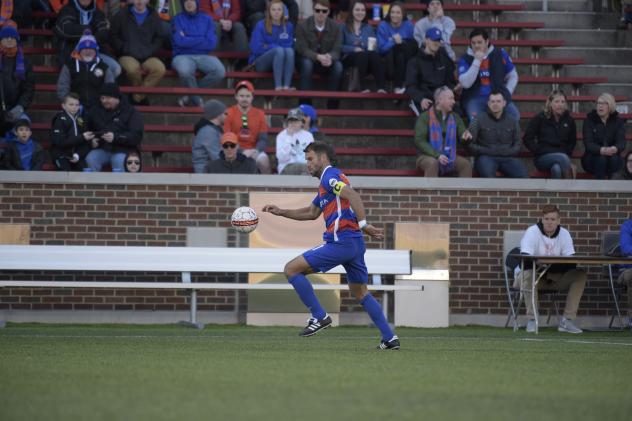 FC Cincinnati Defender Dekel Keinan controls the ball