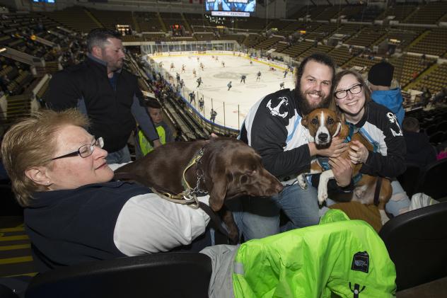 Milwaukee Admirals Purina Dog Day Afternoon