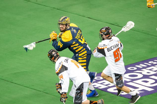 Chad Tutton of the Georgia Swarm vs. the New England Black Wolves