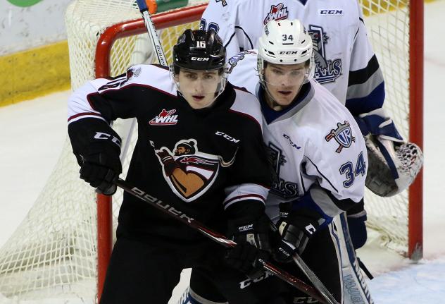 Vancouver Giants set up in front of the Victoria Royals' net