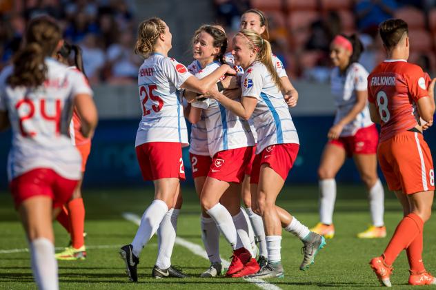 Chicago Red Stars celebrate a goal