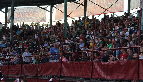 Wisconsin Rapids Rafters fans
