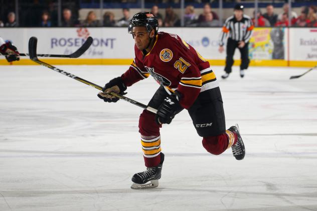 Chicago Wolves Forward Scooter Vaughan