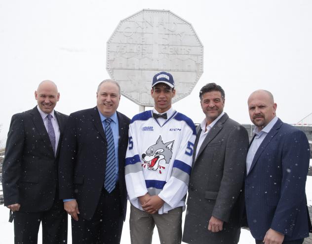 Quinton Byfield signs with the Sudbury Wolves