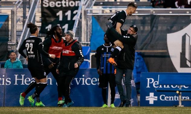 Colorado Springs Switchbacks celebrate a goal against Rio Grande Valley