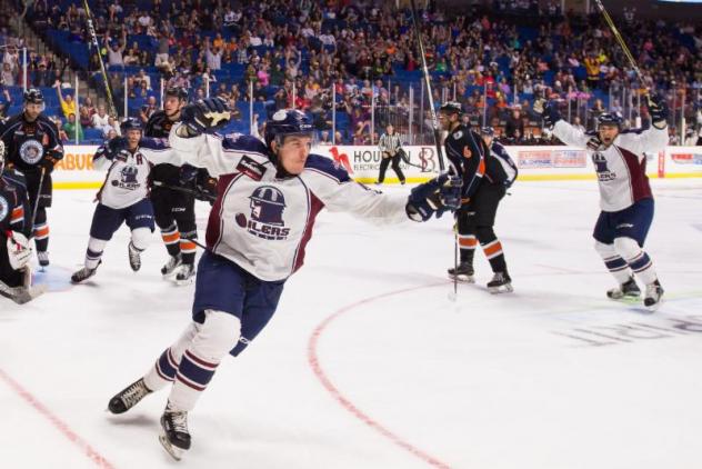 Tulsa Oilers celebrate a goal